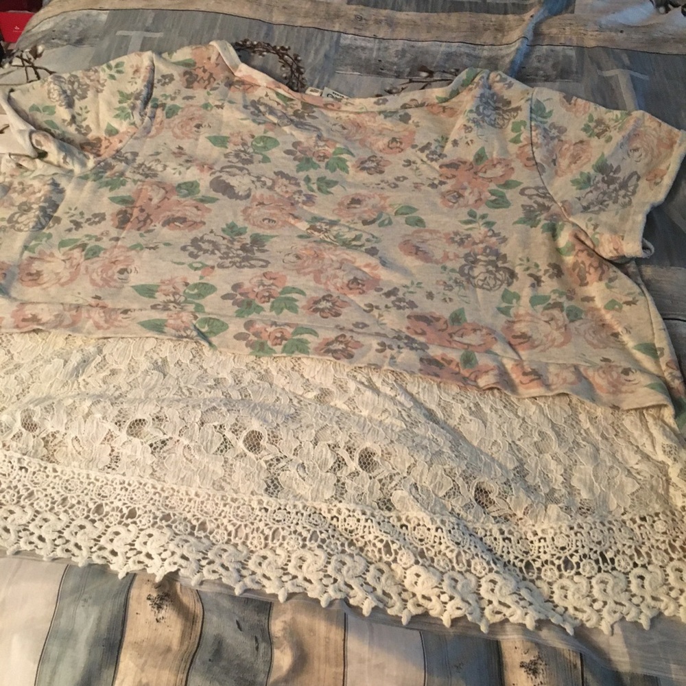 Cato grey floral crop top 26/28